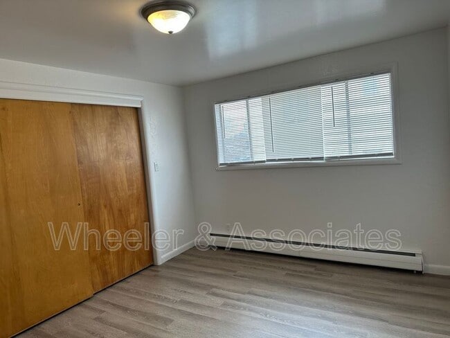 Photo - 827 23rd St