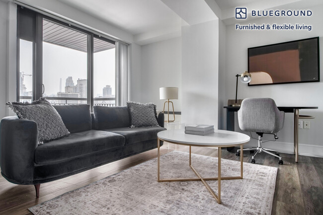 Building Photo - 354 E 91st St Rental