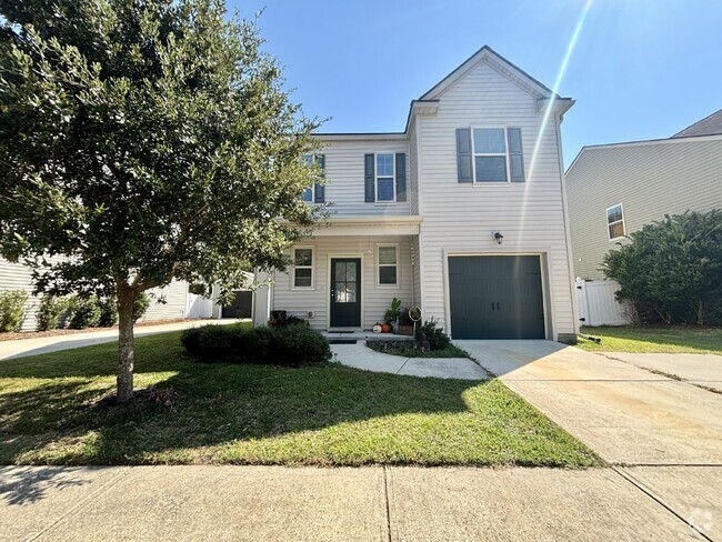 Building Photo - Heritage New Riverside Three Bedroom Home ...