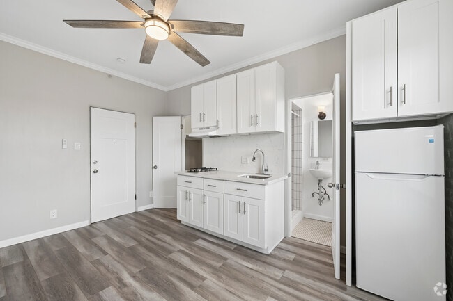Studio, 1BA - 225SF - Living Space