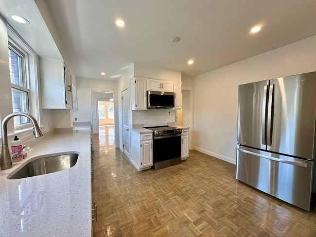 Building Photo - 14 Hooper St Unit 1