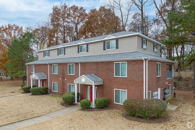 Manor Park Apartments - Manor Park Apartments