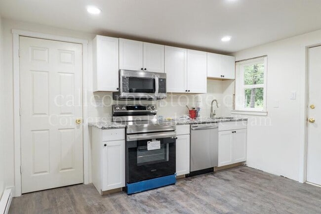Photo - 1412 Columbine Rd