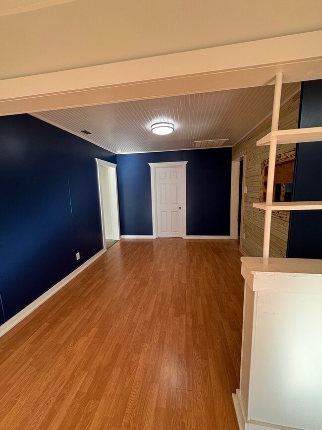 Photo - 627 Houser Dr