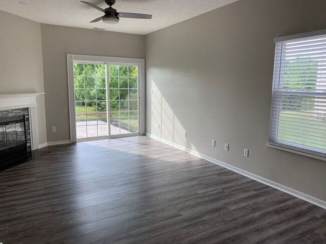 Photo - 17733 Cedarbrook Dr