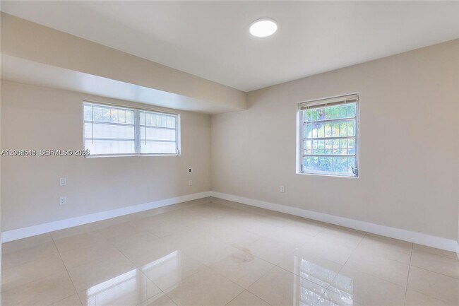 Photo - 14601 NW 10th Ave Unit 1