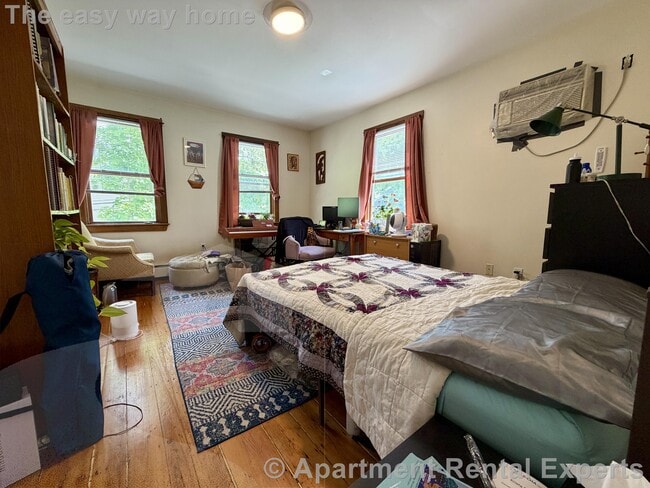 Photo - 359 Columbia St Unit #2