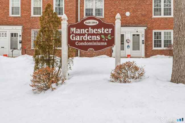 Building Photo - 28 Garden Dr Unit APT J