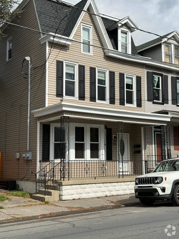 Building Photo - 116 Front St Rental