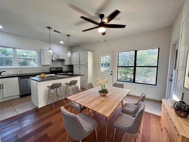 Photo - 15106 Mettle Dr