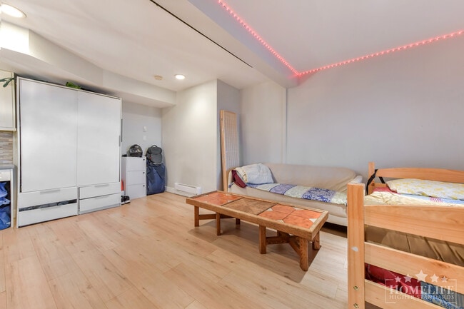 Spacious 2 Bedroom 1 Bathroom Basement Suite for Rent – North Delta