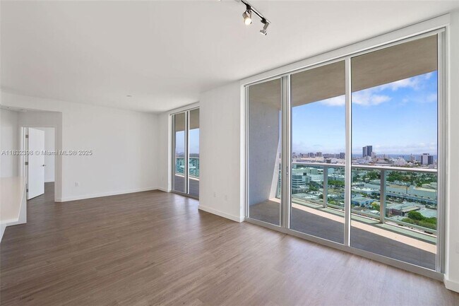 Flamingo Point 1500 Bay Road, Unit AC-2207