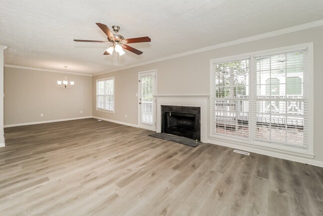 Photo - 1769 Bertram Ln SW