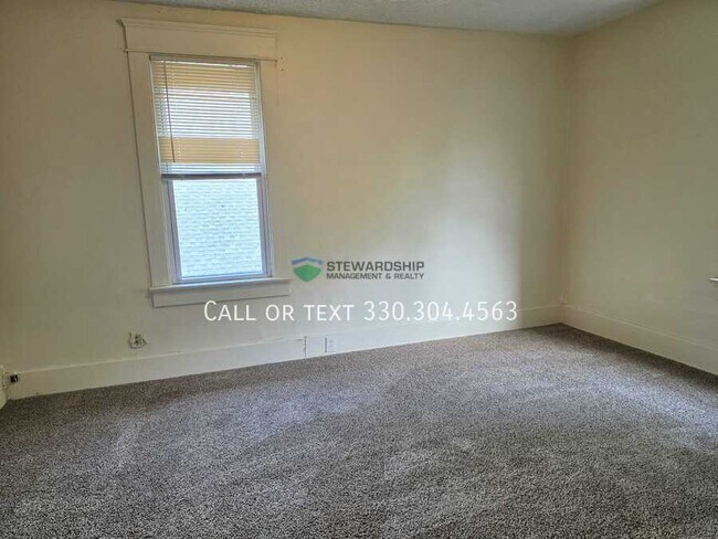 Photo - 86 Hurlburt Ave Unit Upper