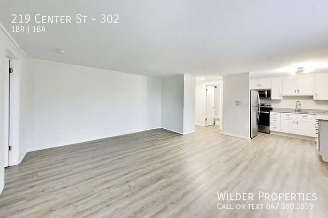Photo - 219 Center St