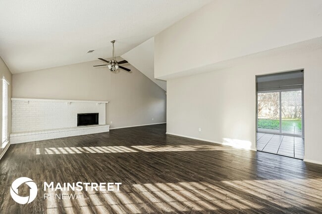 Photo - 309 Deacon Dr