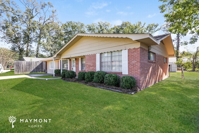 Photo - 3451 Harle St