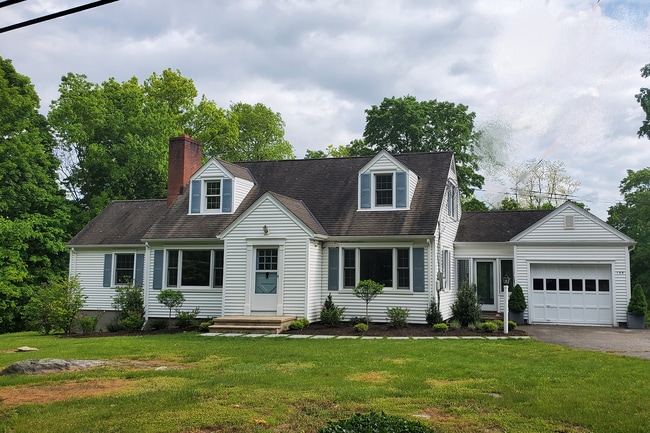 Building Photo - 148 Old Mill Rd