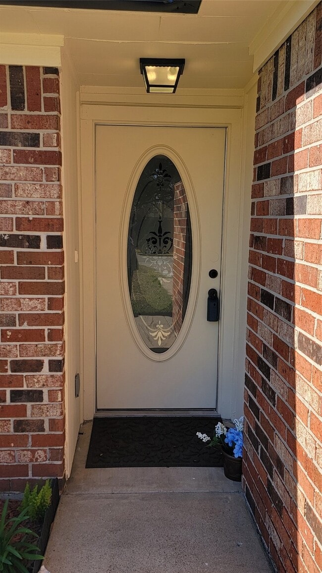 Photo - 115 N Shirley St