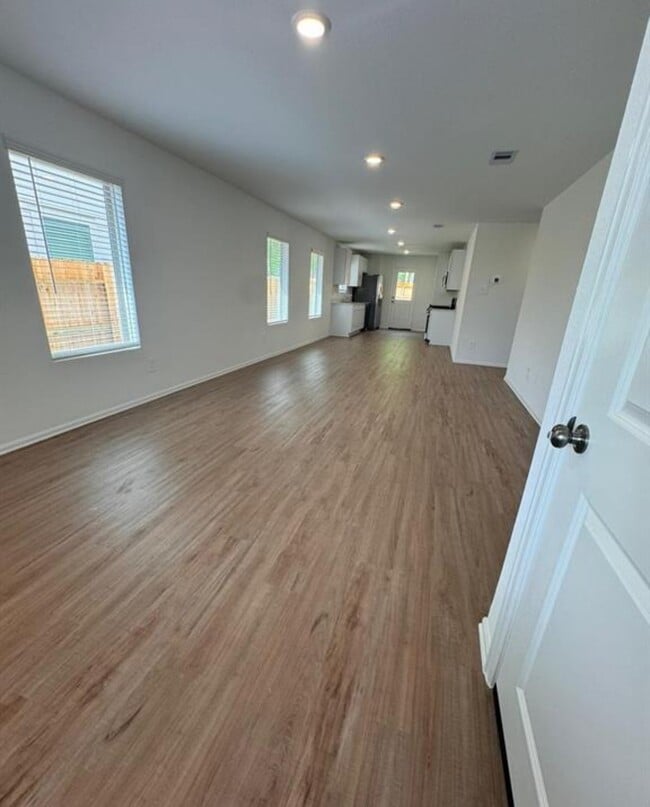 Photo - 22483 Douglas Ct
