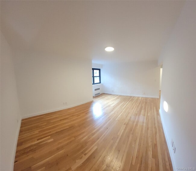 Photo - 102-25 67th Rd Unidad 5A