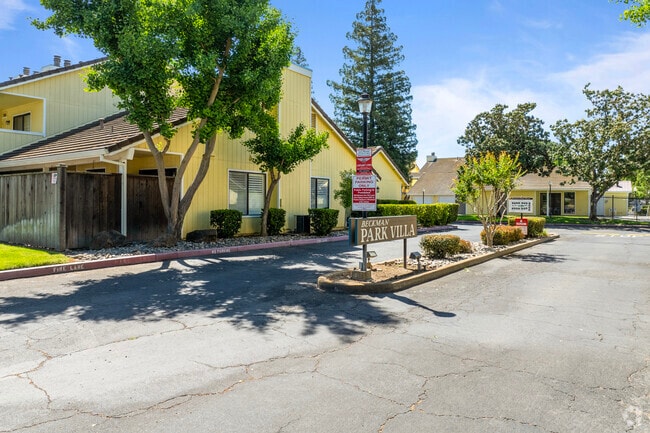 Entrada principal - Beckman Park Villa