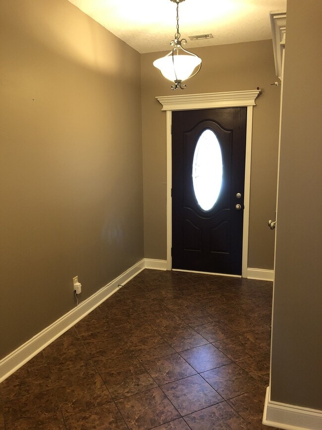 Photo - Spacious and Charming 3-Bedroom Home - Ludowici, GA