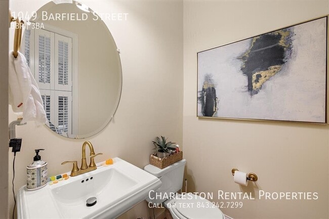 Photo - 1049 Barfield St