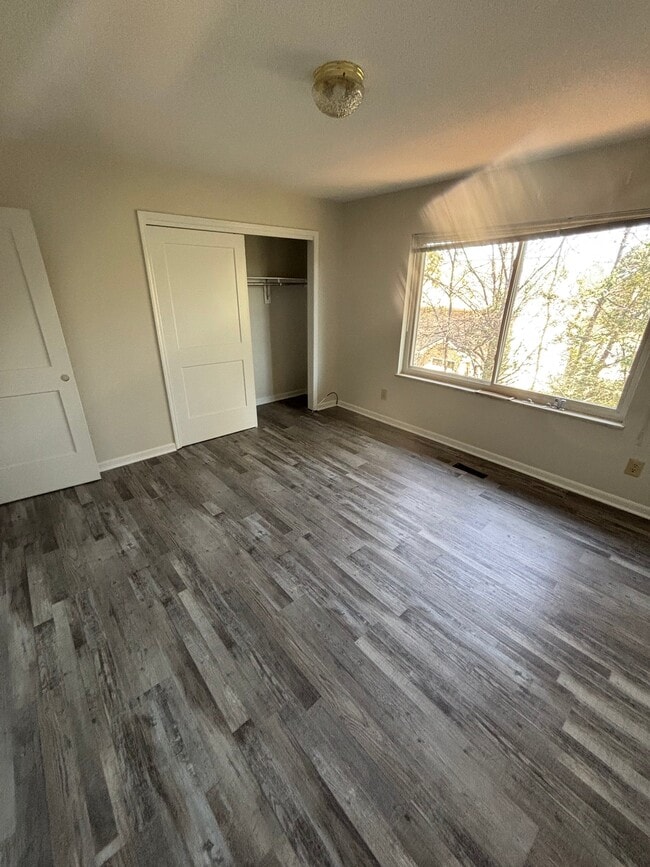 Photo - 106 Asbury Way