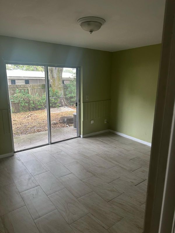 Photo - 214 N Chestnut Rd