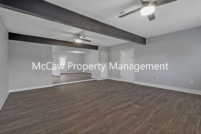 7012 Candlewick Ct