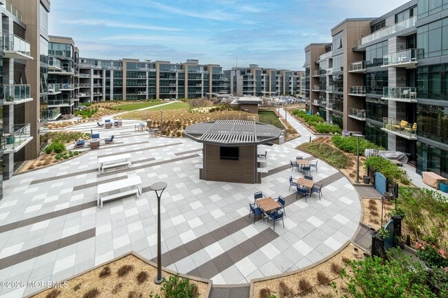 Photo - 15 Morris Ave Unit 405