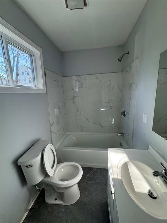 Photo - 42 Putnam St