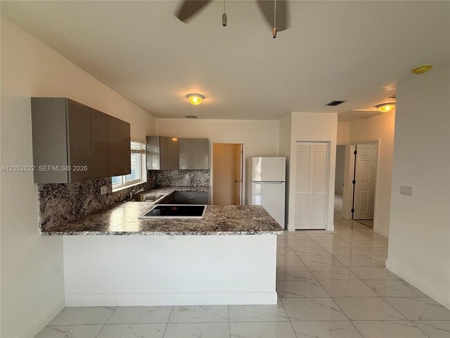 Photo - 3025 NW 23rd Ave Unit 1