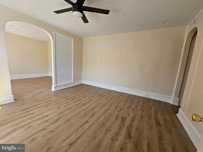 Photo - 718 S 52nd St