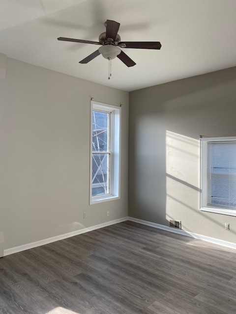 12' tall cielings in living room - 405 N Main St Unit apt B