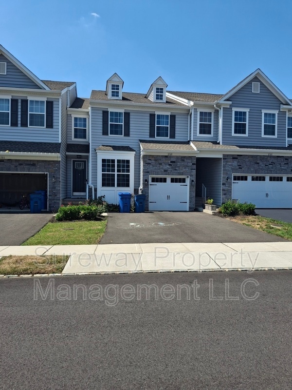 Building Photo - 2503 Charleston Dr Rental