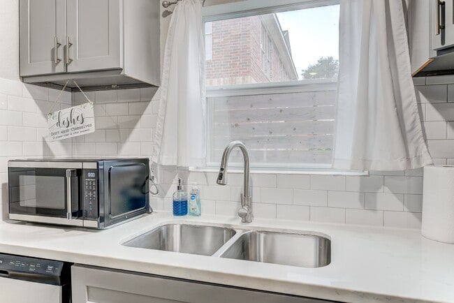 Photo - 2720 Truxillo St Unidad 2