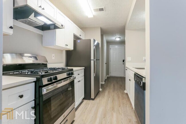 Photo - 2153 Scarbrough Rd