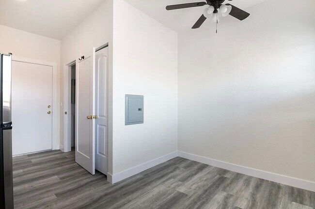 Photo - 27th Street Apartments