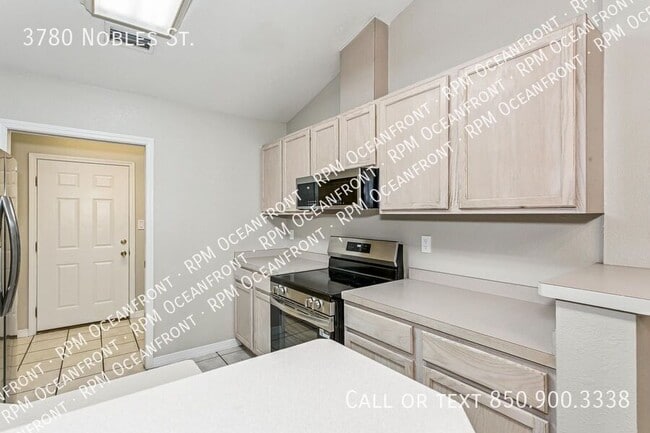 Photo - 3780 Nobles St
