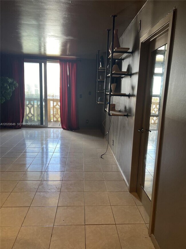 Photo - 1817 S Ocean Dr Unit 718