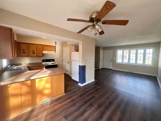 Photo - 2 Bedroom Duplex in Davenport