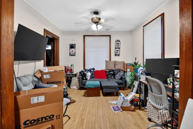 Photo - 822 E Dayton St Unit 1