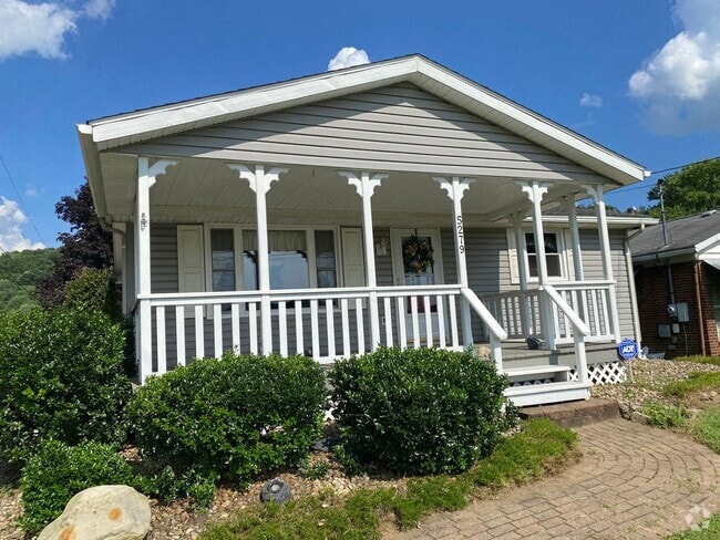 Building Photo - Finished Basement Ranch Home in North Dover