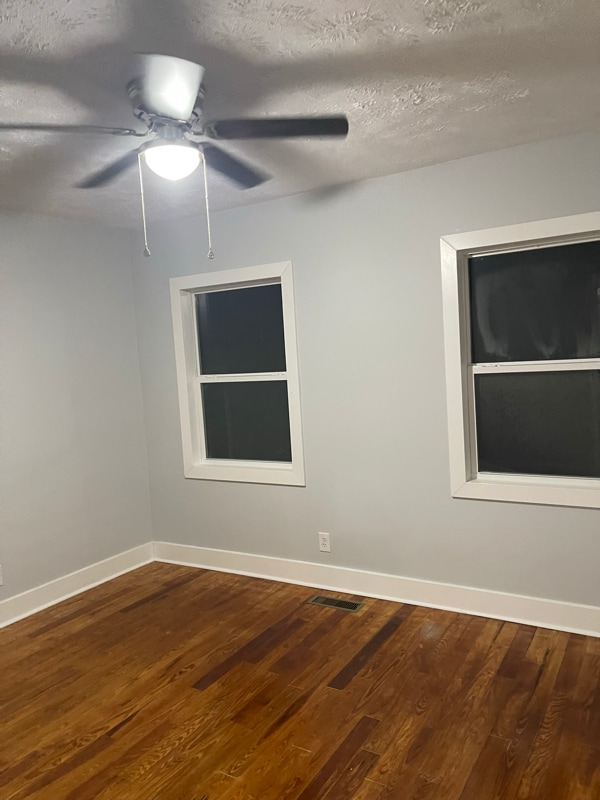 Photo - 237 Highview St