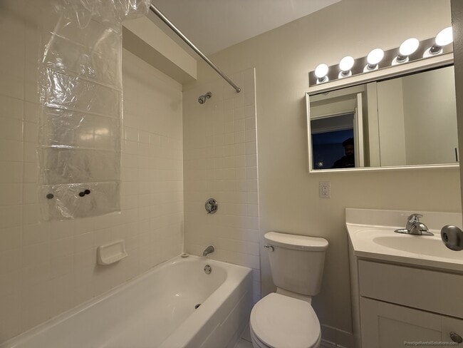 Photo - 219 Freeman St Unit 807