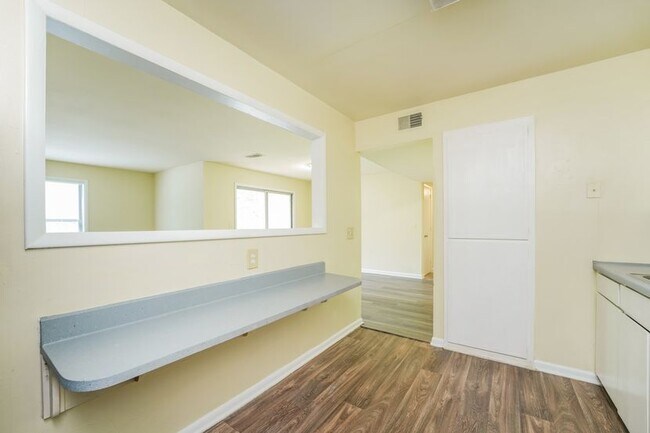 Photo - 774 Northern Ave Unit B14