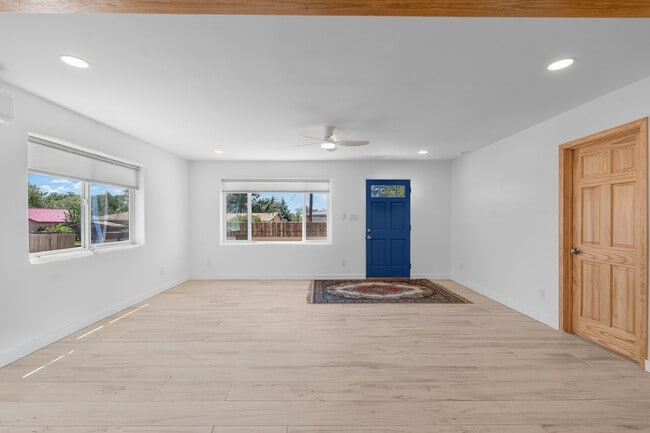 Living Room - 1707 Espinacitas St
