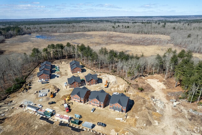 28MAR2022 - Pineview Apartments